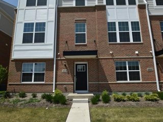 Townhouse for sale in Naperville, Illinois