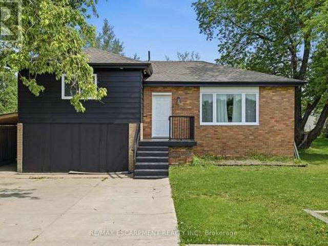 House for sale in Ancaster, Ontario