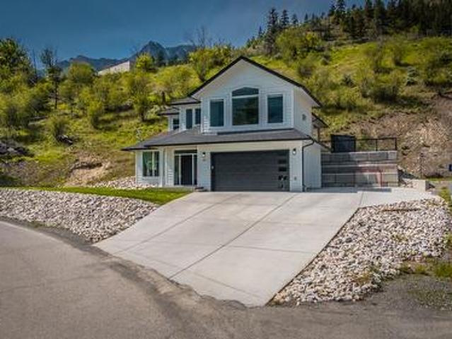 House for sale in Lillooet, British Columbia