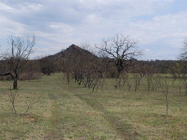 Farm for sale in Valley Spring, Llano County