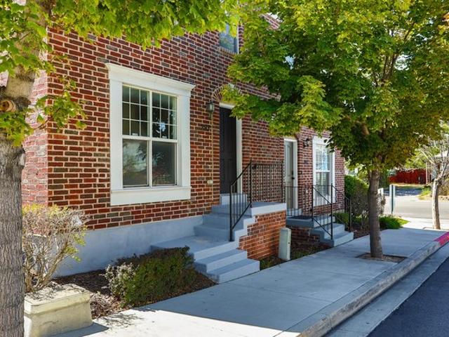 Townhouse for sale in Murray, Utah