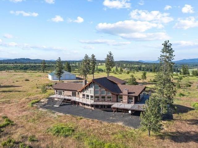 House for sale in Chattaroy, Washington