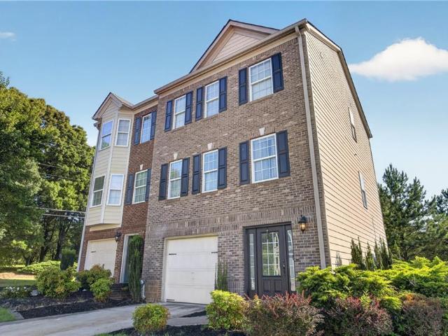 Townhouse for sale in Douglasville, Georgia