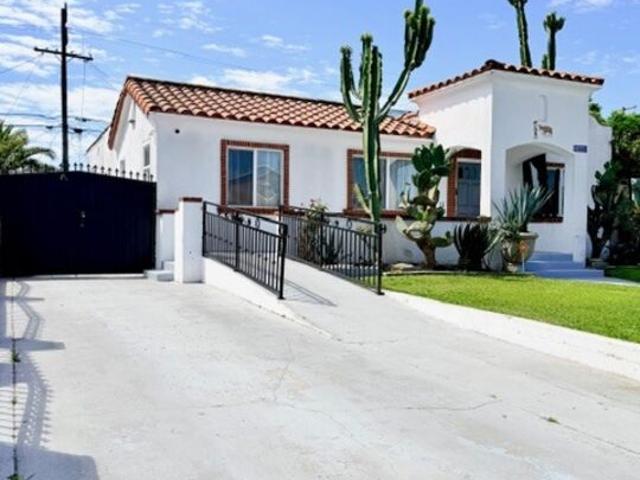 House for sale in Huntington Park, California