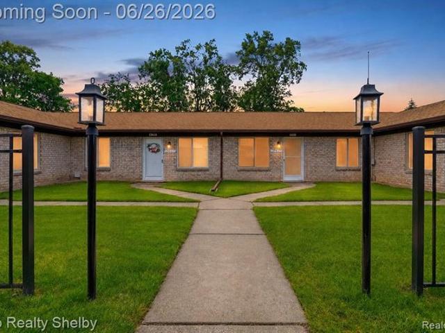 Condo for sale in Warren, Michigan