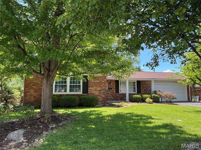 House for sale in Saint Charles, Missouri