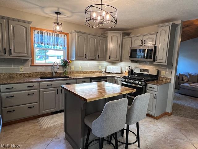 House for sale in North Kingsville, Ohio