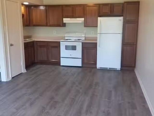 Condo for rent in Taylor