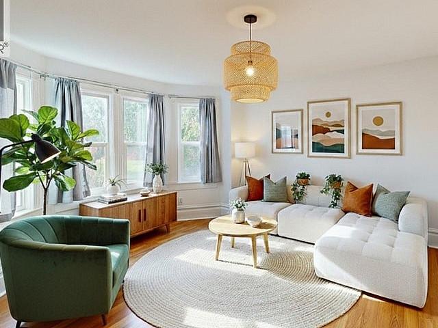 House for sale in Victoria, British Columbia