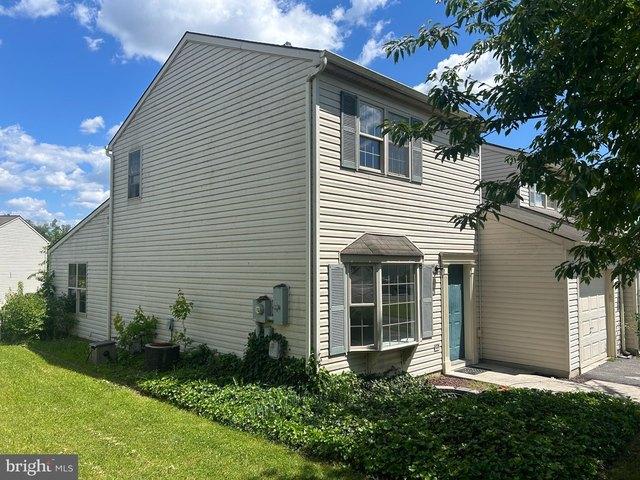 Townhouse for sale in Dover, Pennsylvania