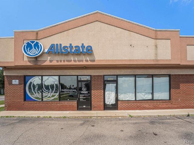 Commercial for sale in Livonia
