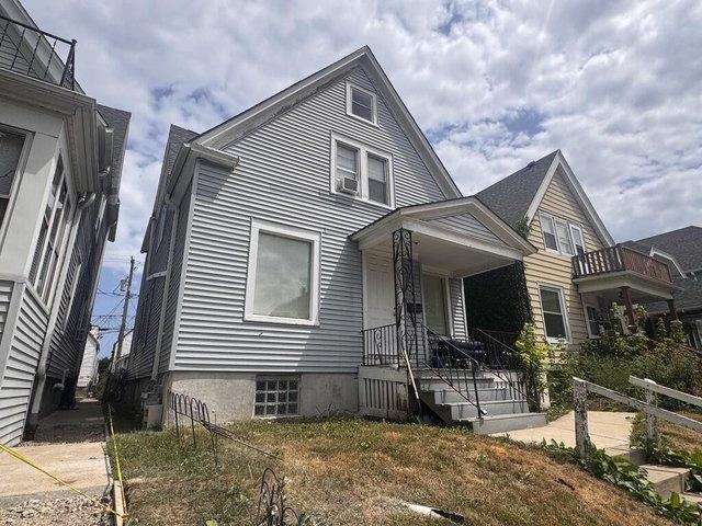 House for sale in Milwaukee, Wisconsin