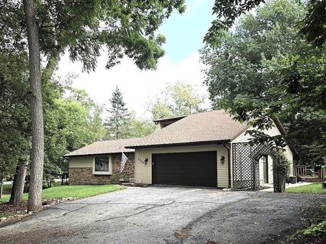 House for sale in Delafield, Waukesha County