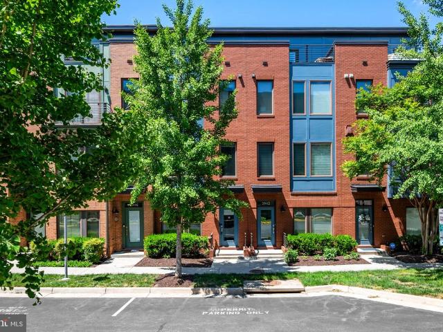 Townhouse for sale in Virginia