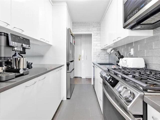 Property for rent in Arverne, New York