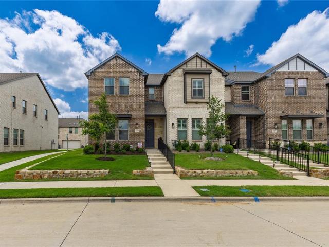 Townhouse for sale in Sachse, Texas