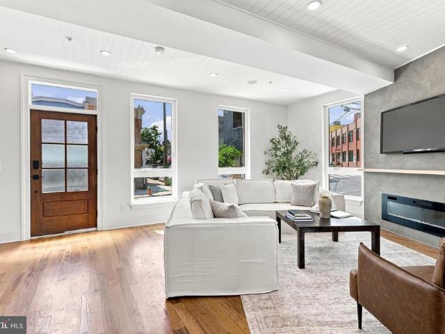 Townhouse for sale in Strawberry Mansion, Philadelphia
