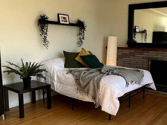 Apartment for rent in Vancouver, British Columbia