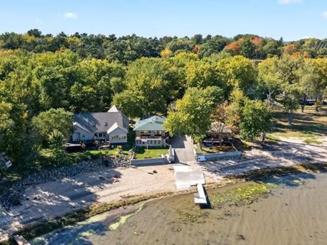 House for sale in Frontenac, Florence Township