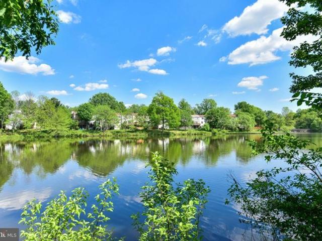 Condo for sale in Falls Church, Virginia