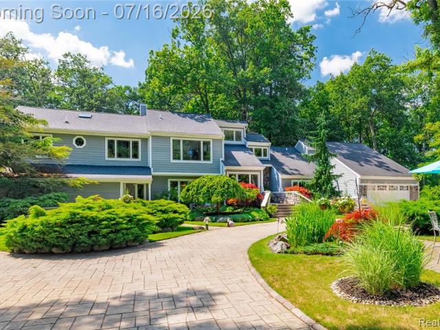 House for sale in Grosse Ile, Michigan