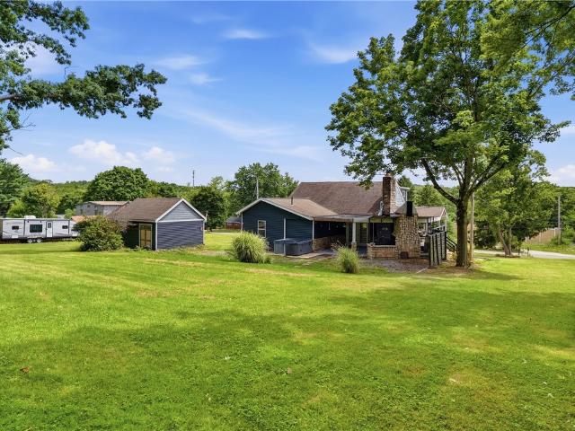 House for sale in Allison Park, Pennsylvania
