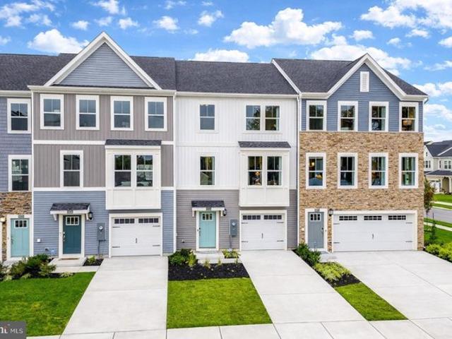 Townhouse for sale in Delaware