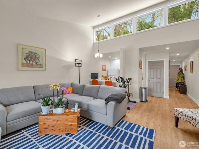 Condo for sale in Mercer Island, Washington