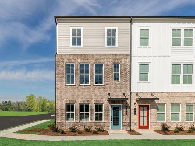 Townhouse for sale in Lawrenceville, Georgia