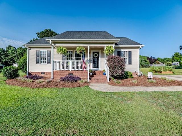 House for sale in Bunnlevel, North Carolina