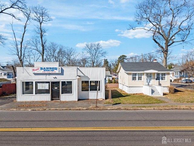 House for sale in Spotswood, New Jersey