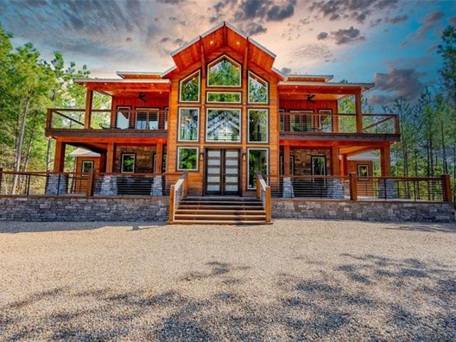 House for sale in Broken Bow, Oklahoma