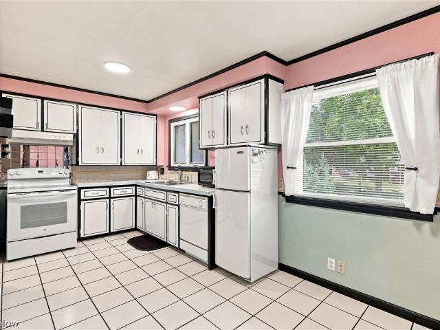 House for sale in Summit, Ohio