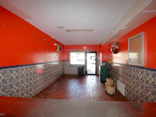 Commercial for sale in Newark, New Jersey