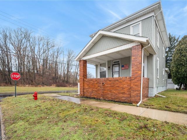 House for sale in Magnolia, Ohio