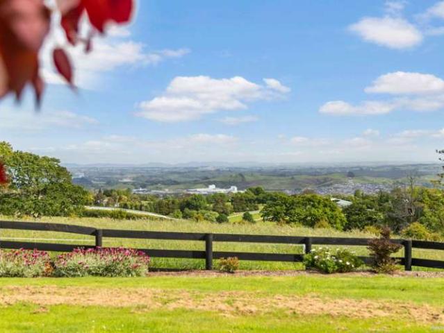 Property for sale in Auckland, Oroua County