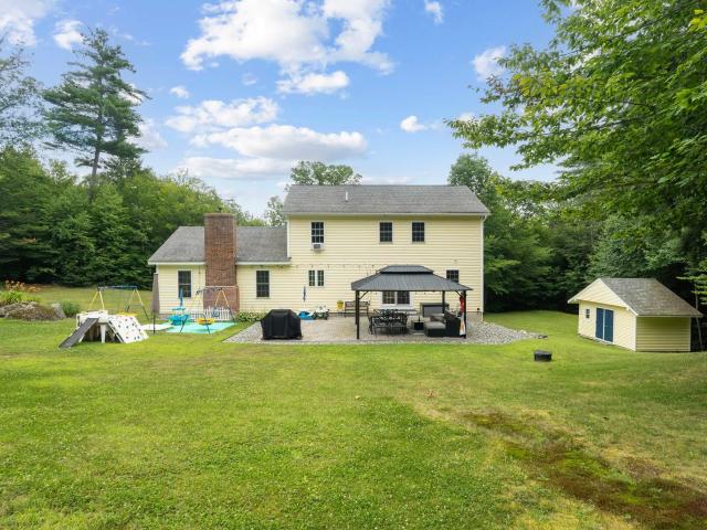 House for sale in Warner