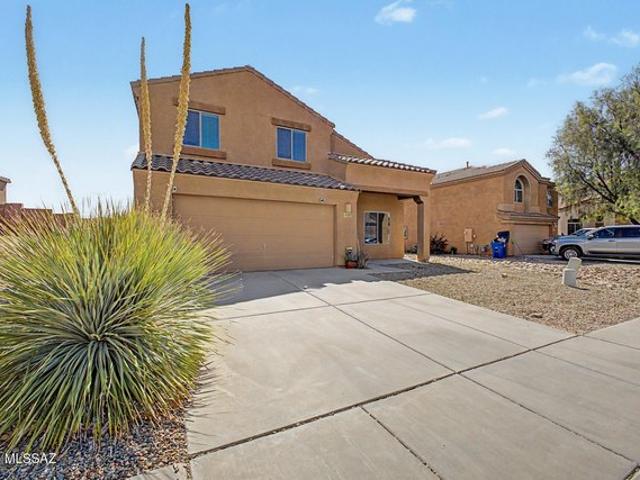 House for sale in Vail, Arizona