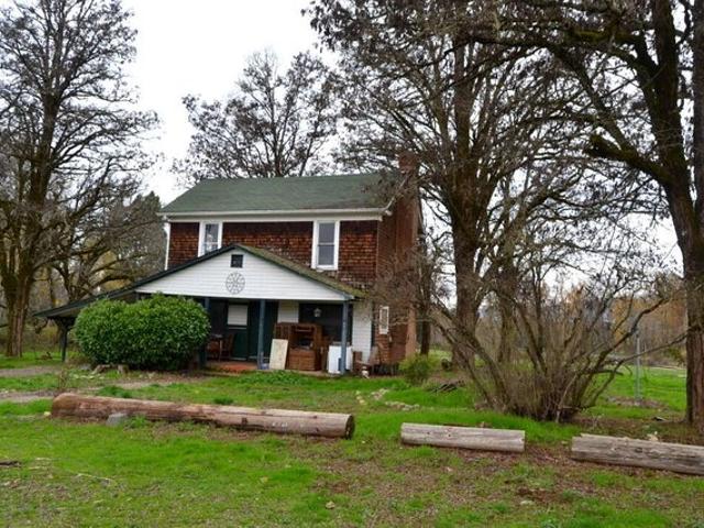 House for sale in Oregonia