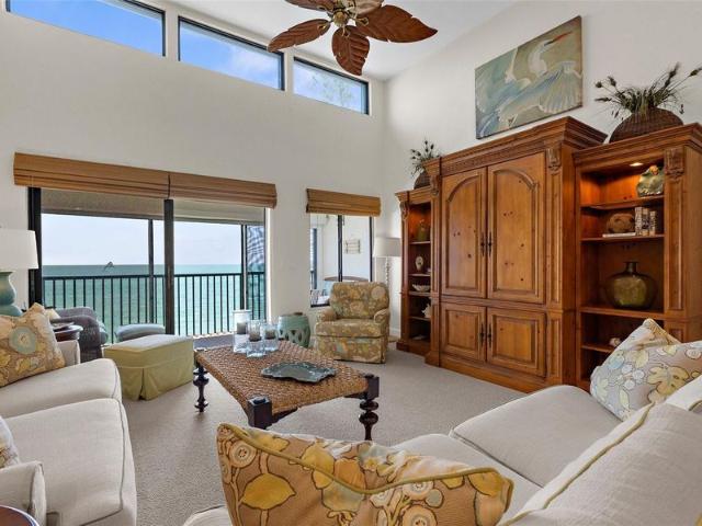 Condo for sale in Englewood Condo for sale in Englewood