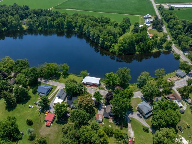 House for sale in Pierceton, Indiana