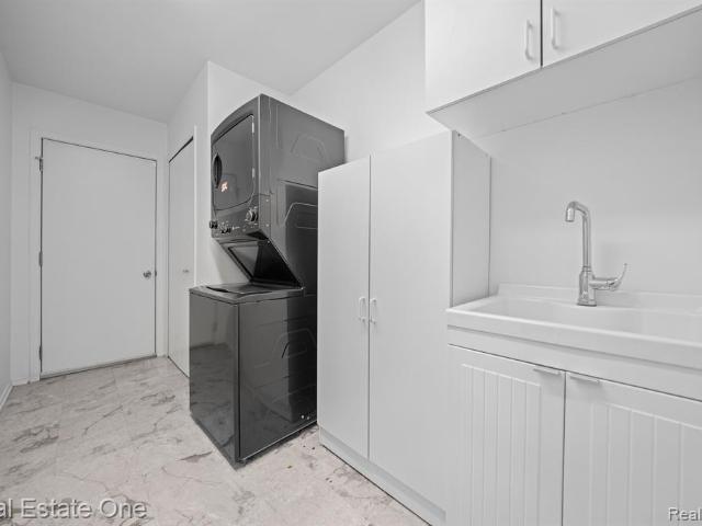 Condo for sale in Farmington