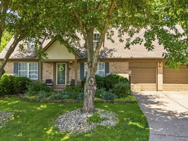 House for sale in Pebble Creek, Burlington