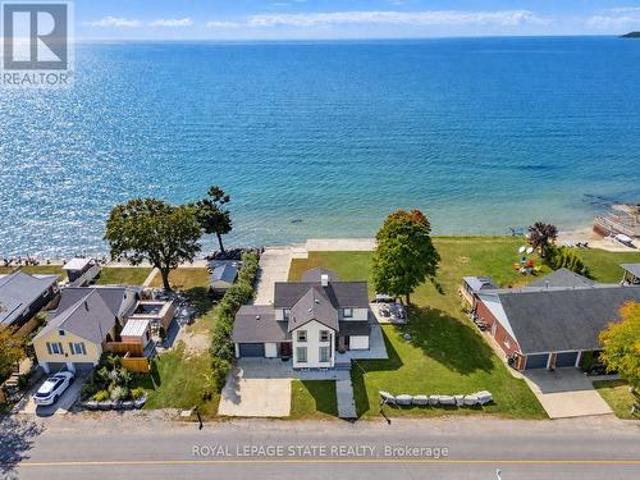 House for sale in Lowbanks, Southwestern Ontario