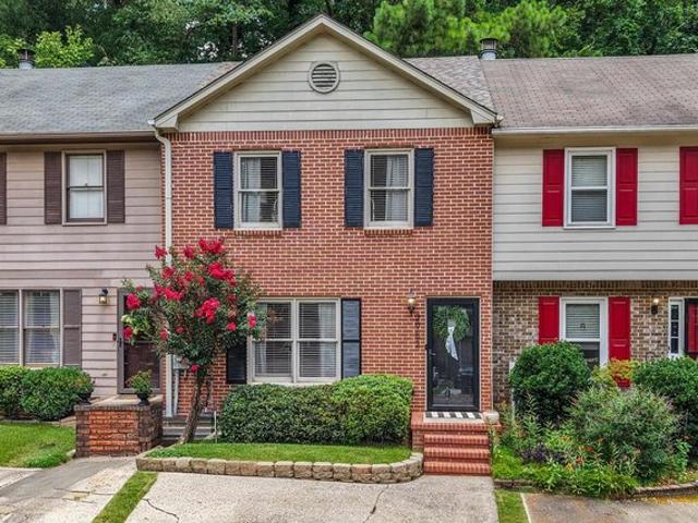 Townhouse for sale in Birmingham, Alabama