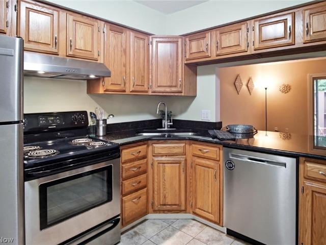 Condo for sale in Summit, Ohio
