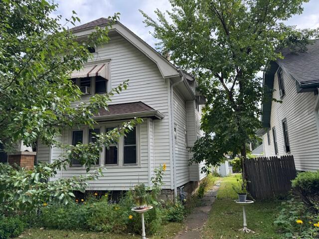 House for sale in Milwaukee, Wisconsin