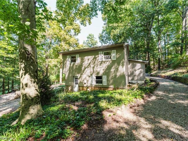 House for sale in Coshocton, Coshocton County