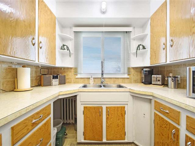 House for sale in Clayoquot, British Columbia