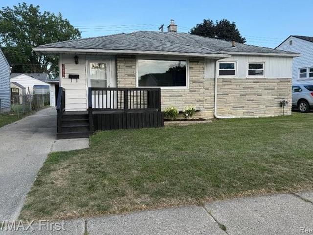 House for sale in Roseville, Michigan